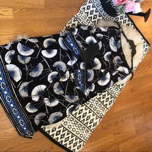 Black dress Floral Fanfare